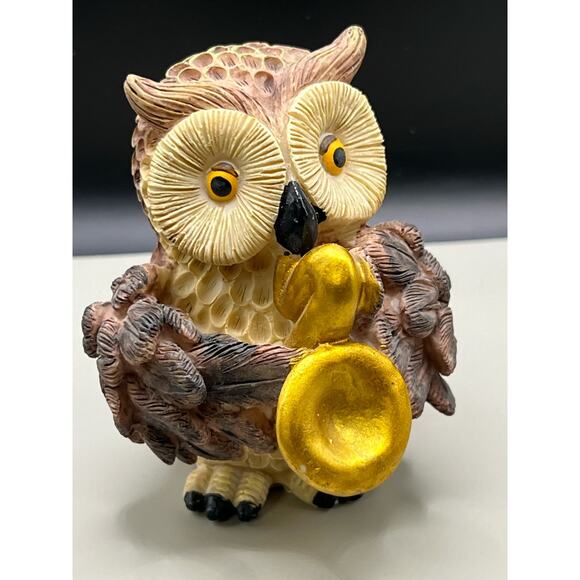 Carved Resin Owl Playing the Saxophone Cute Gift/Collectable For Your Sax Player - Picture 5 of 7